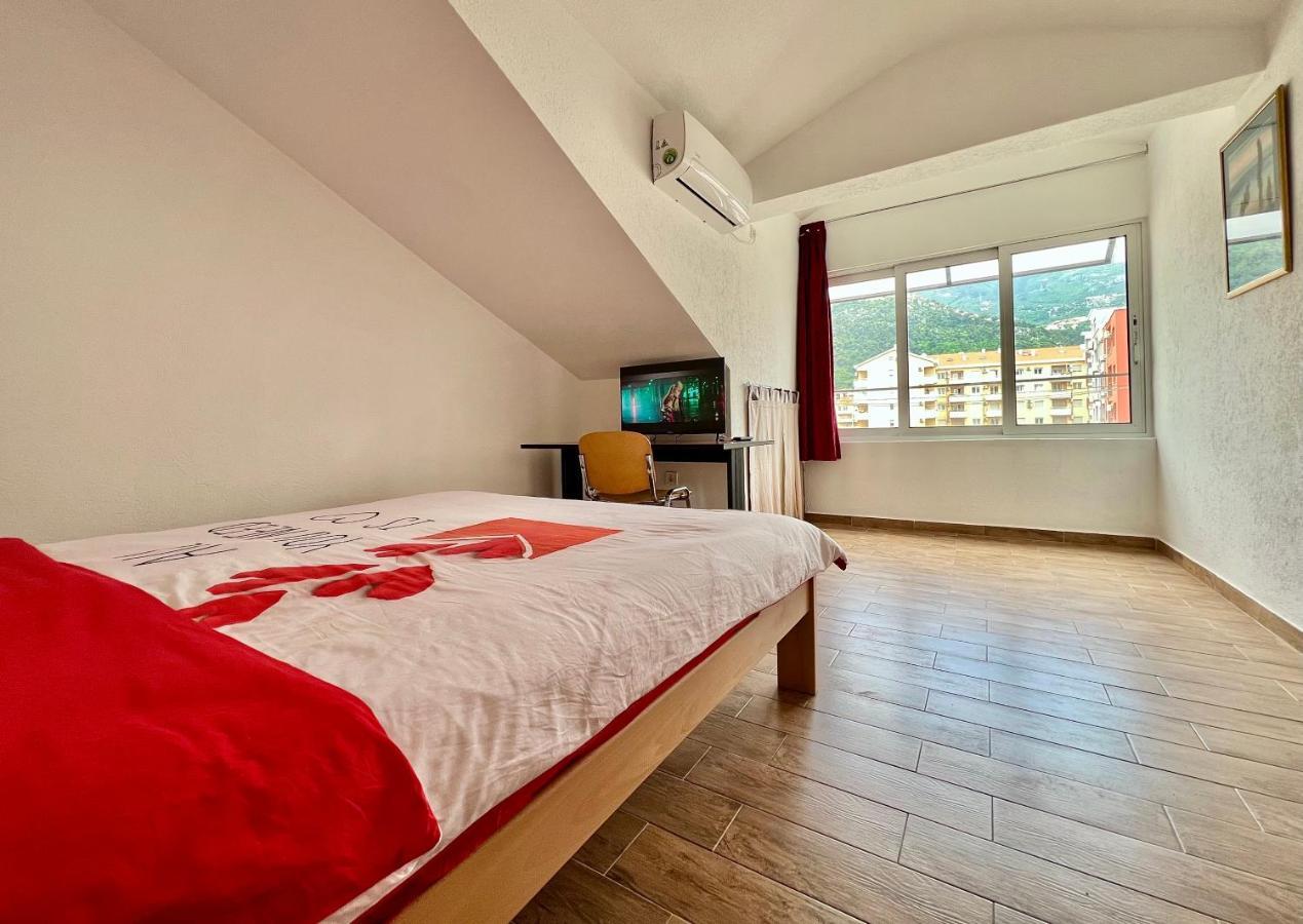 Homestay Mark - Double Bed Room - Shared Bathroom And Kitchen Budva Exterior foto